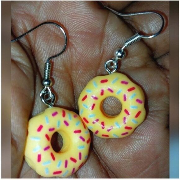 Hand crafted doughnut dangle earrings - Picture 1 of 5